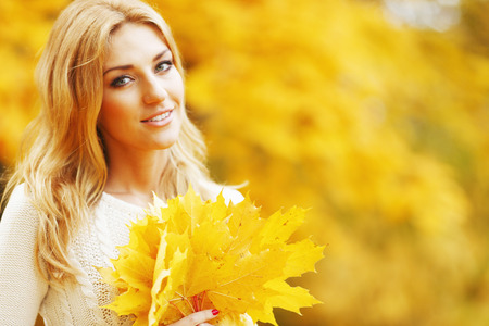 出国旅游英语 各种化妆品英文表达 洁面乳 面霜这些英语怎么说 英语口语 Spiiker必克英语